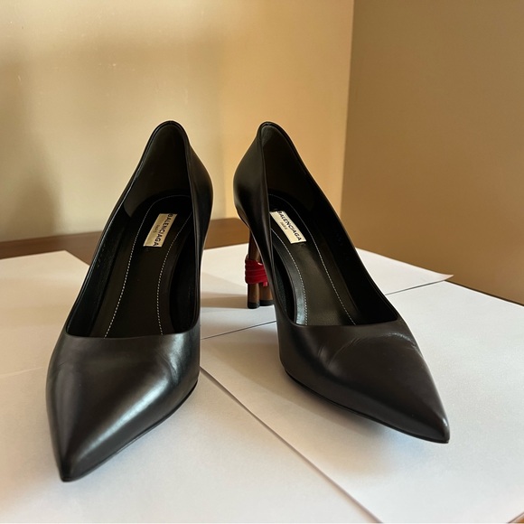 Authentic Balenciaga Bistrot Pumps - Picture 5 of 7